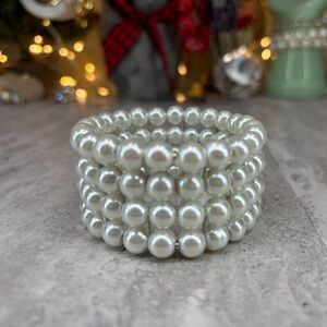 Glass Pearl Stretch Bracelet Elegant Faux White Pearls Classy Glamour Jewelry